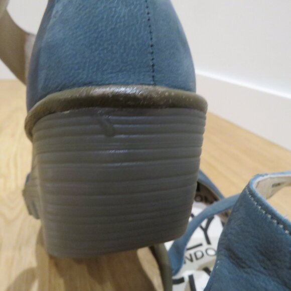 FLY LONDON Piat Wedge Suede Sandals in Forest Green Grunge Edgy Boho 7.5 - 8 - Picture 14 of 14